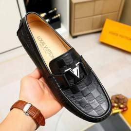 Picture of Louis Vuitton Shoes _SKULVsz38-45mnf0311311970